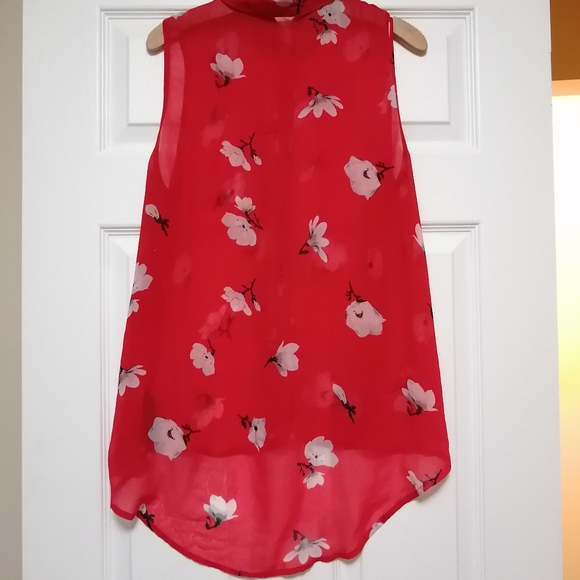 $10 Long Sleeve Less flower summer - Picture 5 of 5